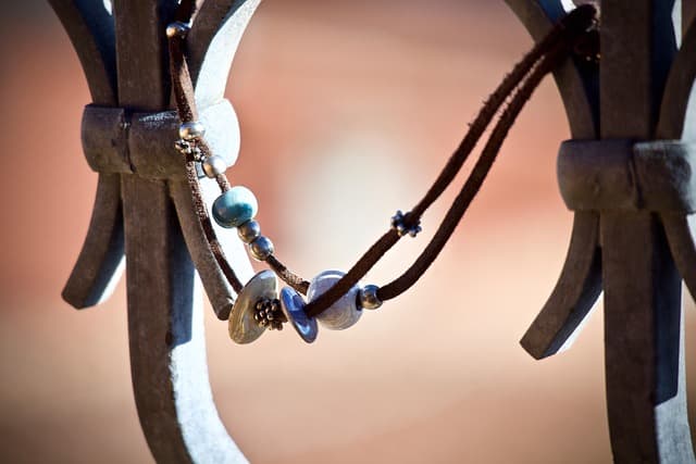 Guide d'achat pour des bijoux fantaisie originaux